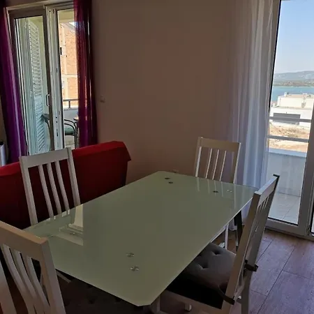 Tea Apartmán *